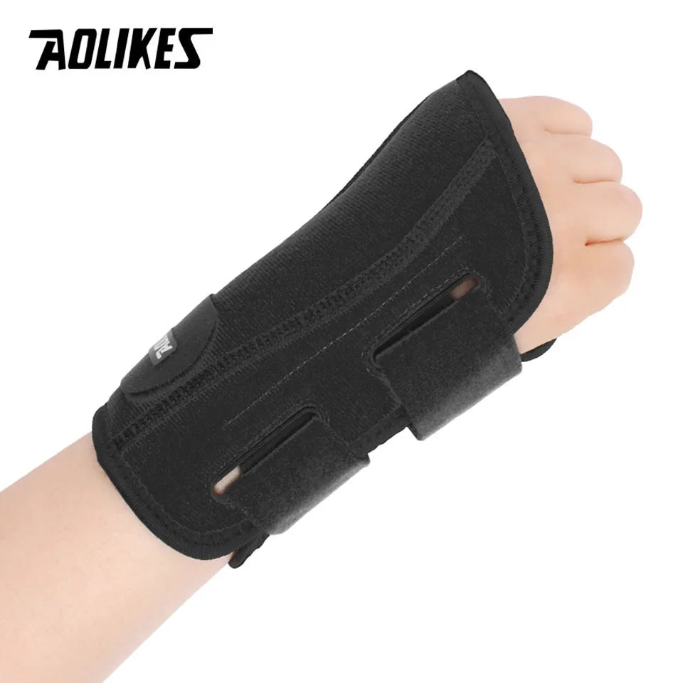 Adjustable Wrist Fitted Stabilizer Splint Carpal Tunnel Hand Compression Support Wrap for Wrist Injuries Pain Relief